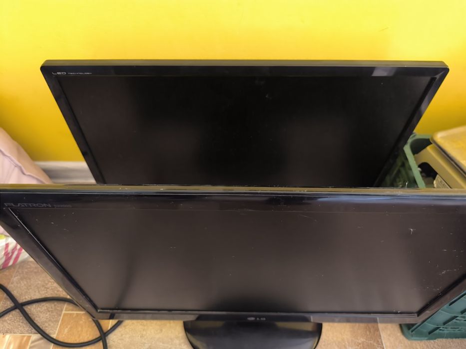 Монитор продаю в хорошем состоянии