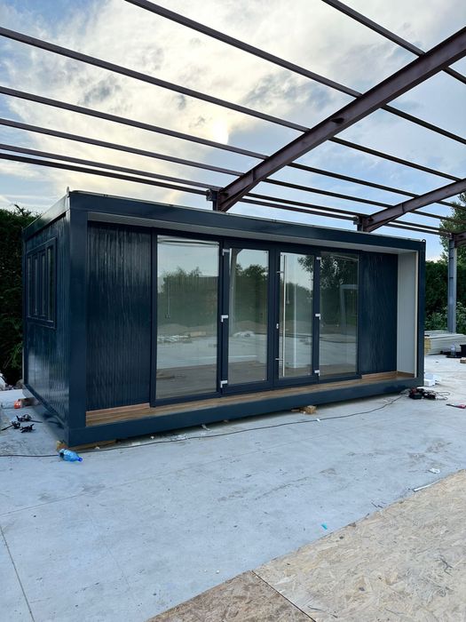 Vand containere modulare 3 x 6 m cu vitrina calitate premium