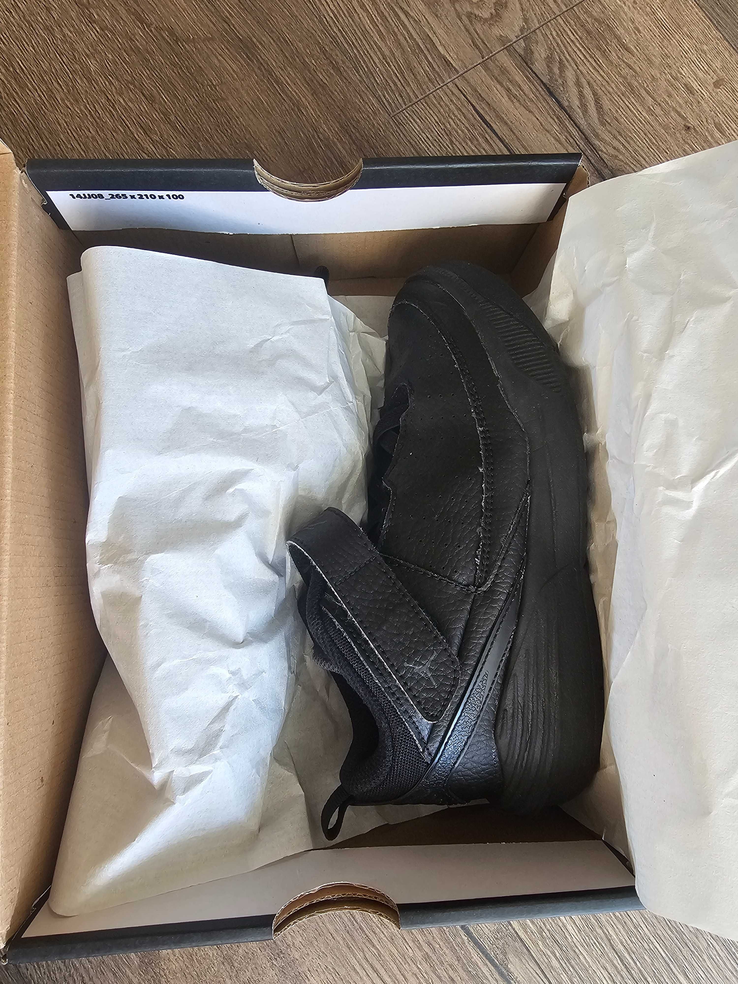 Детски маратонки Air Jordan Max Aura 5, номер 33.5