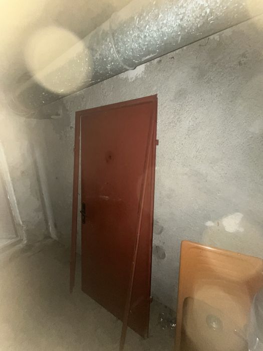 Метална входна врата