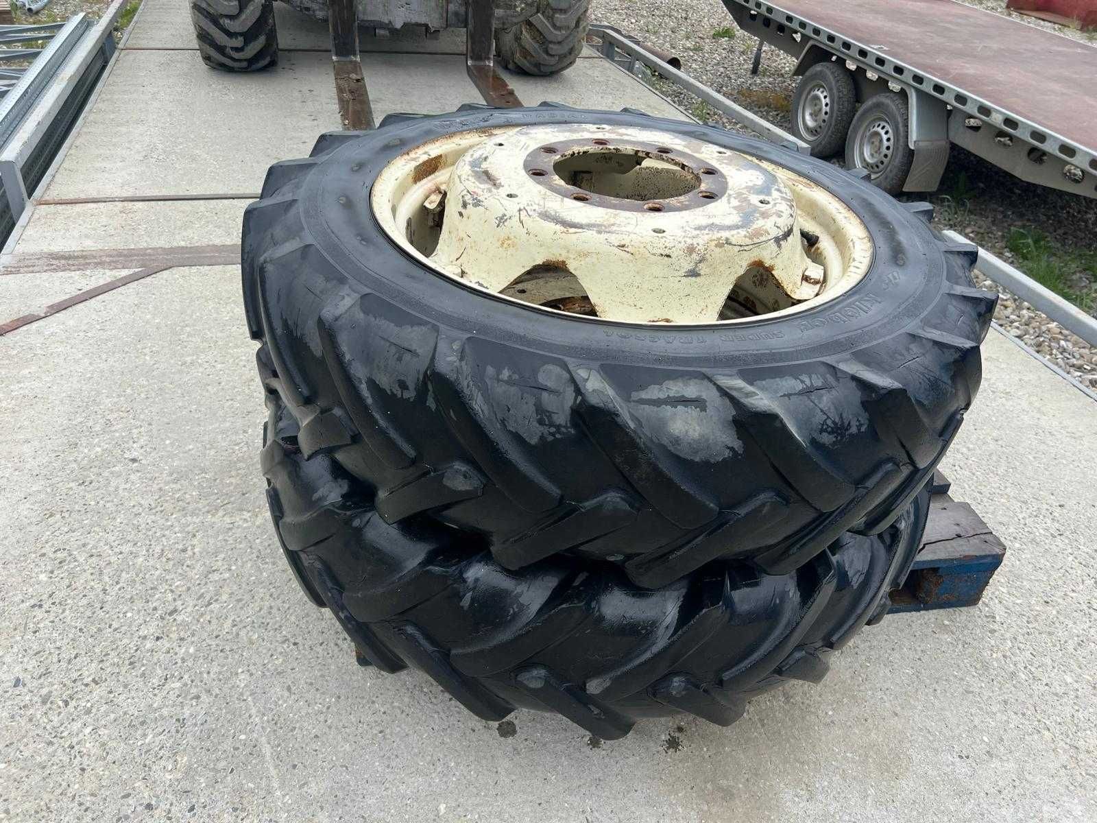 Set roti / cauciucuri tractor 11,2R28 - cu jante