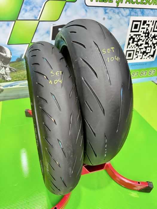 Set Anvelope Moto 120 70 17 si 180 55 17 Bridgestone 2023 S22 Set104