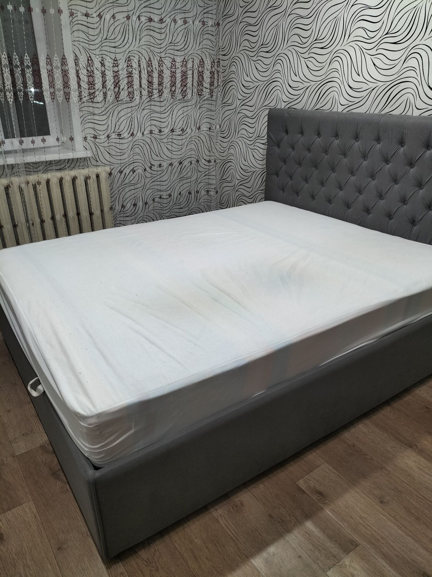 Продам двухспалную кровать
