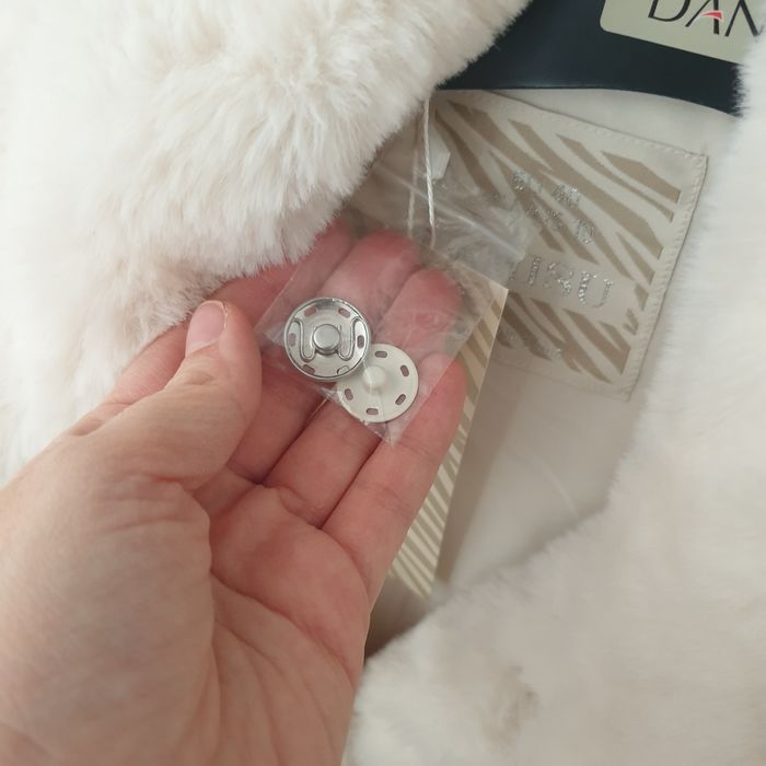 Пухен дамски елек