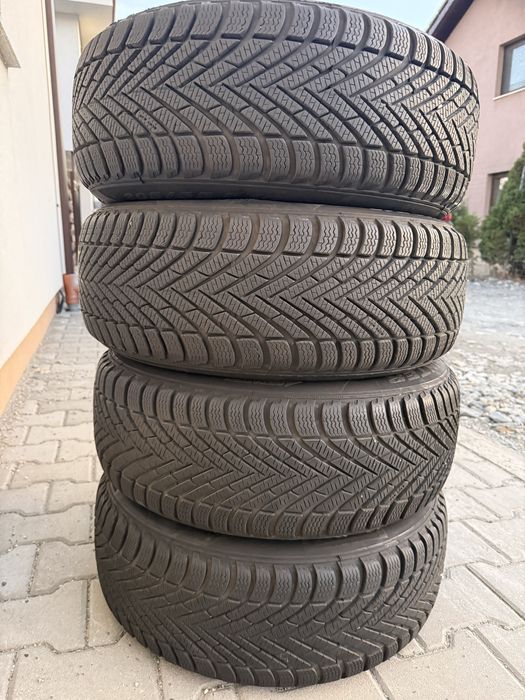 Anvelope de iarna 205/55/16