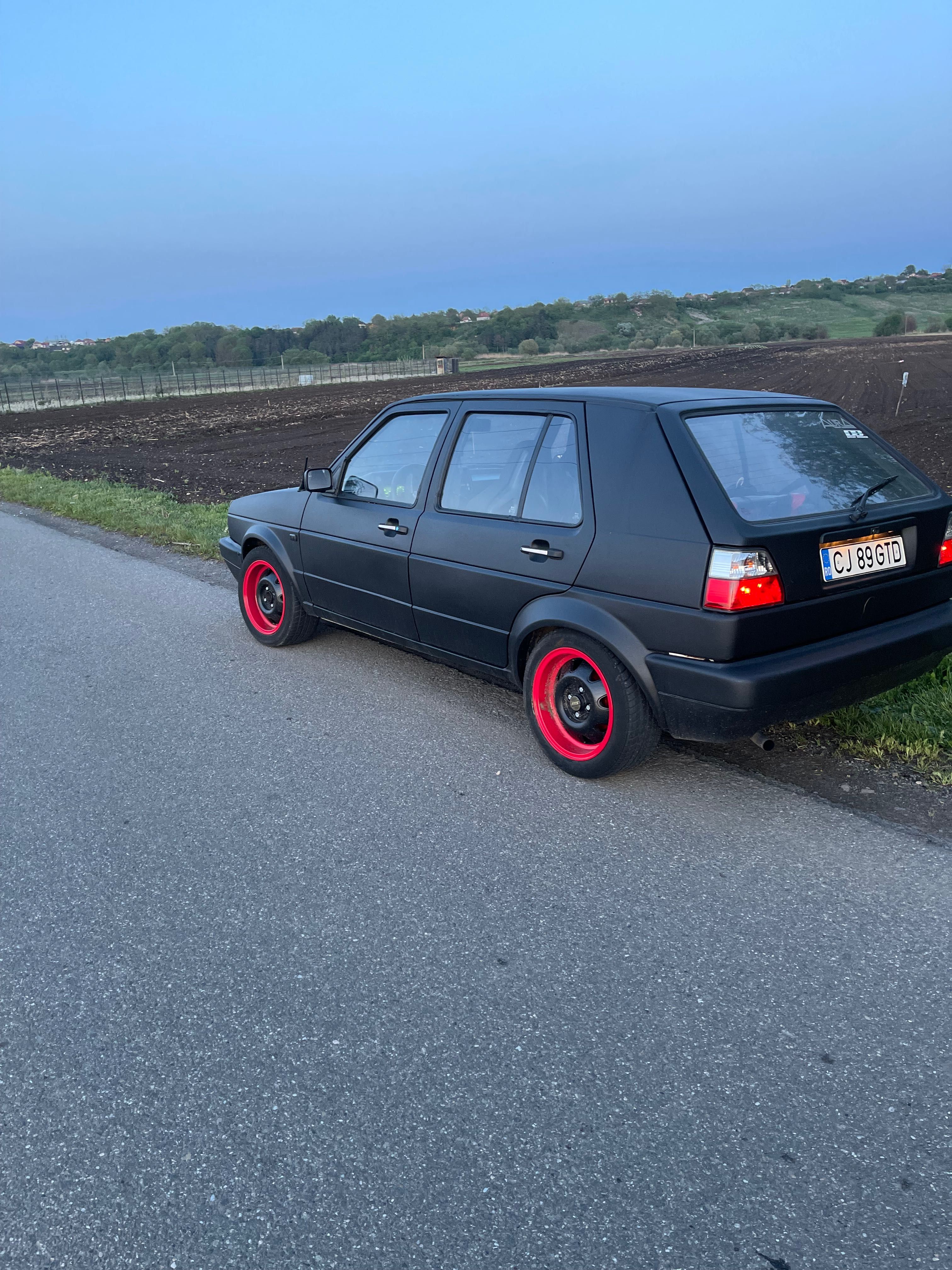 Vând Golf II 1.6D