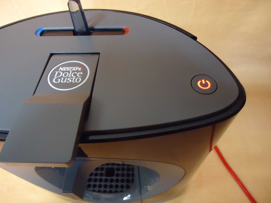 Кафемашина с гаранция 1 година NESCAFÉ® Krups Dolce Gusto OBLO.Black