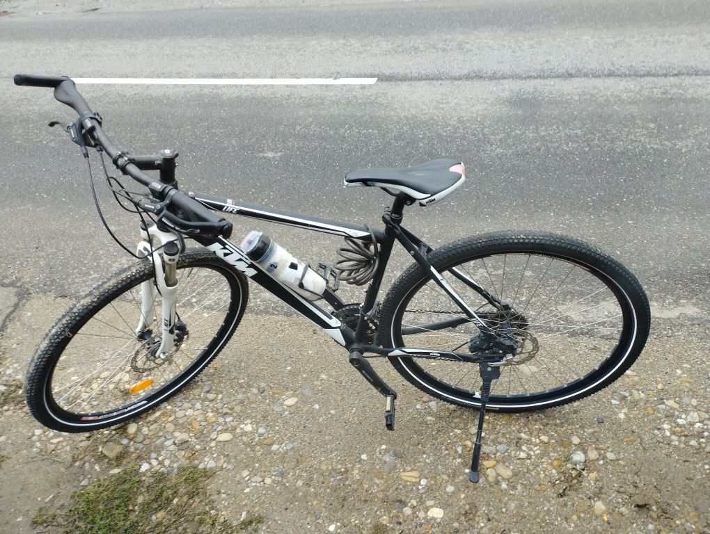 Bicicleta KTM Life Sprint roti 28" 622mm schimbator Shimano