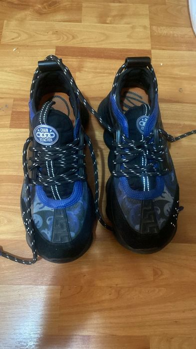 Versace Chain Reaction