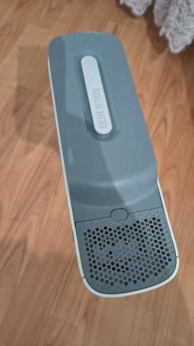 Xbox 360 hdd 60gb doar consola fara alimentator