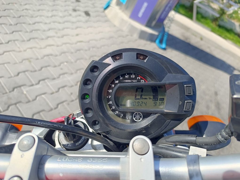 Vând/Schimb Yamaha fz6 N 2005