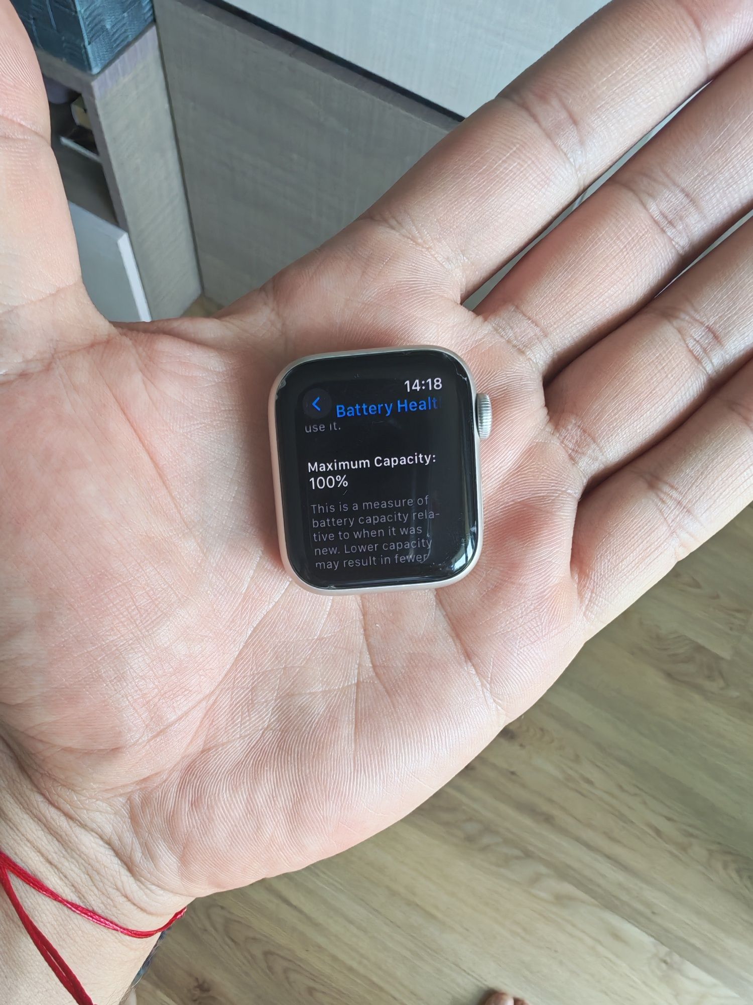 Apple Watch SE(Gen2) 40mm Starlight