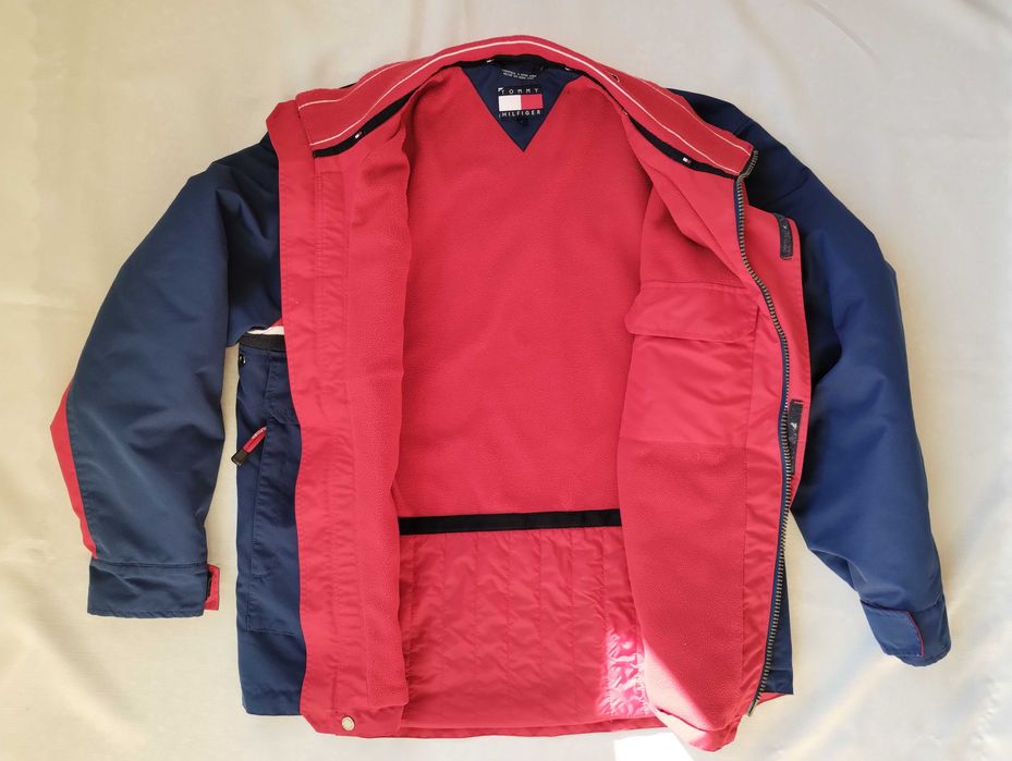 Tommy Hilfiger яке размер L