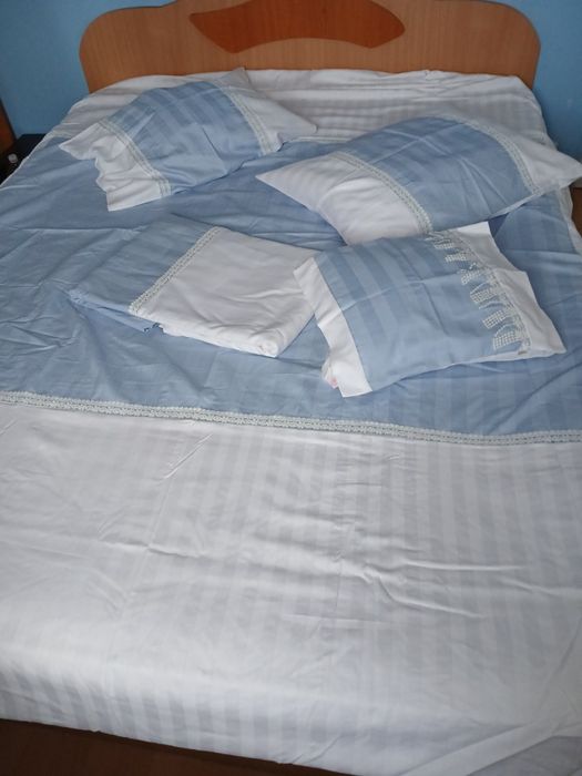 Lenjerii din damasc cu dantelă nou