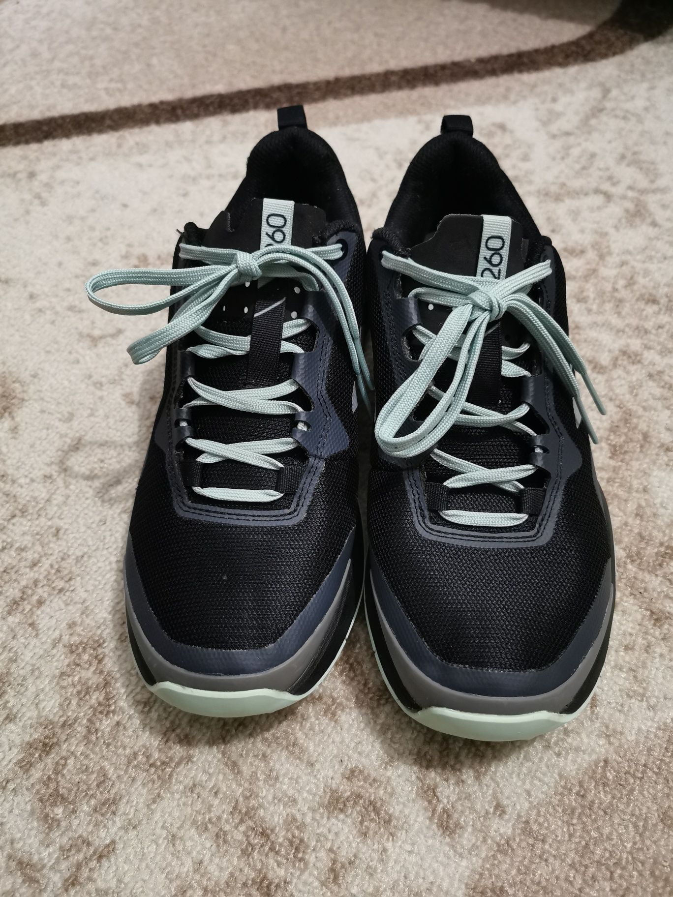 Маратонки Adidas-Terrex