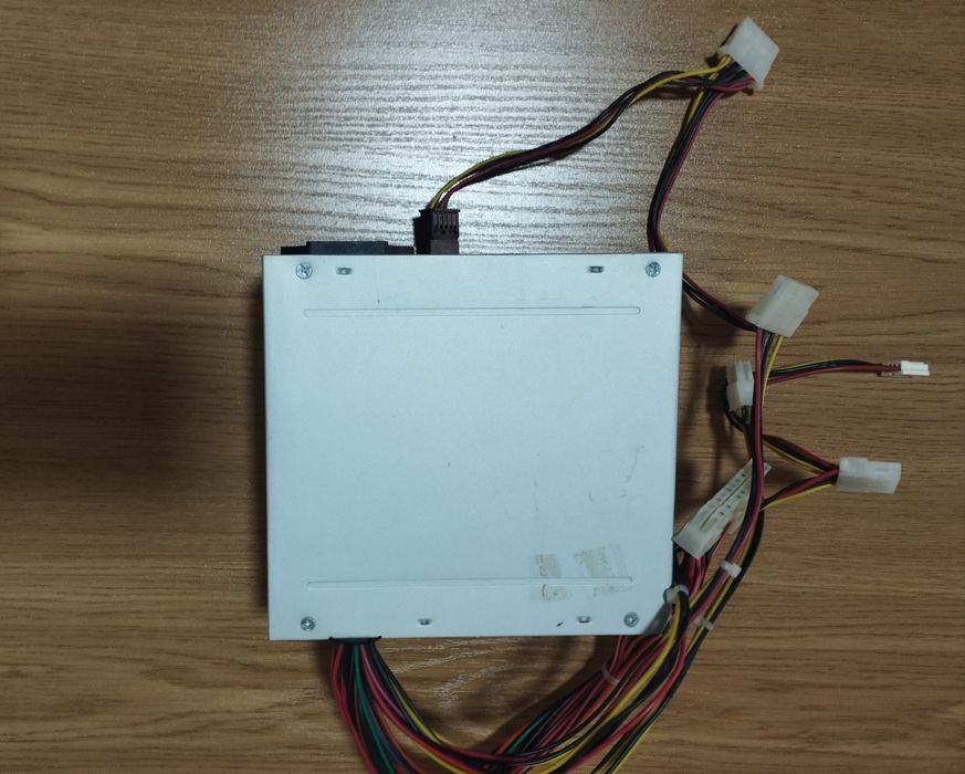 Блок питания для компьютера б/у рабочий