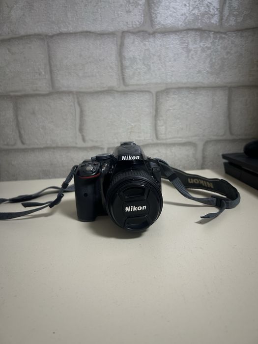 Nikon D5300 + объектив 18–55mm DX VR