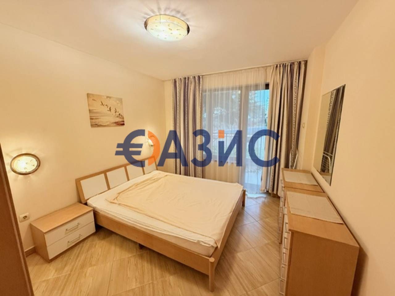 Продава се Двустаен апартамент в к.к. Слънчев бряг - 63 кв.м за 1207 €/кв.м - Снимка #5
