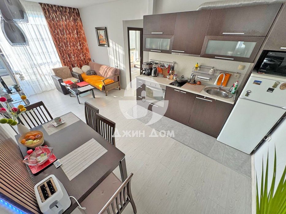 Продава се Четиристаен апартамент в к.к. Слънчев бряг - 96 кв.м за 1110 €/кв.м - Снимка #1