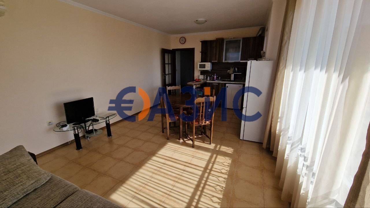 Продава се Двустаен апартамент в Свети Влас - 75 кв.м за 1111 €/кв.м - Снимка #3