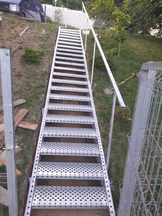Scara metalica zincata facem și montaj