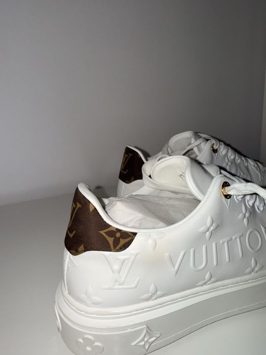 Adidasi Louis Vuitton