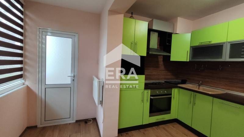 Дава се под наем Двустаен апартамент в Варна, ЖП Гара - 73 кв.м за 612 € - Снимка #2