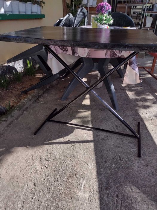 Метална работа маса. Тезгях.