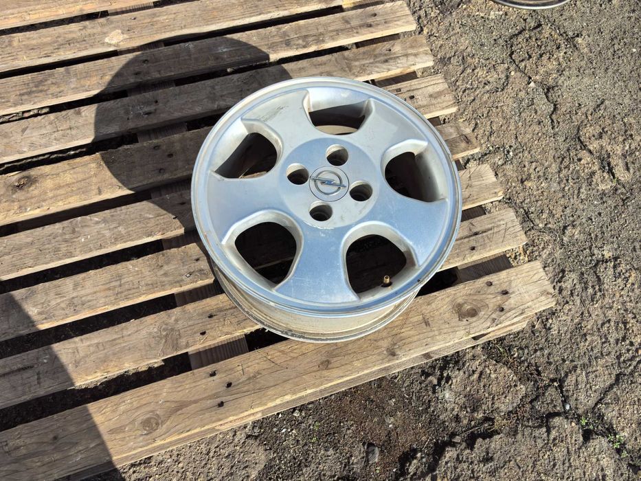 15 цола 4 х 100 мм Опел Астра / Вектра / Шевролет - 6 Инча / ЕТ 49