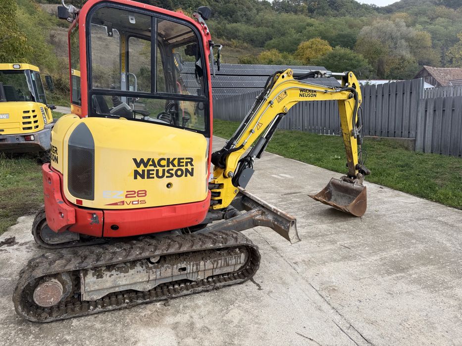 Excavator pe senile Wacker Neuson 3 tone