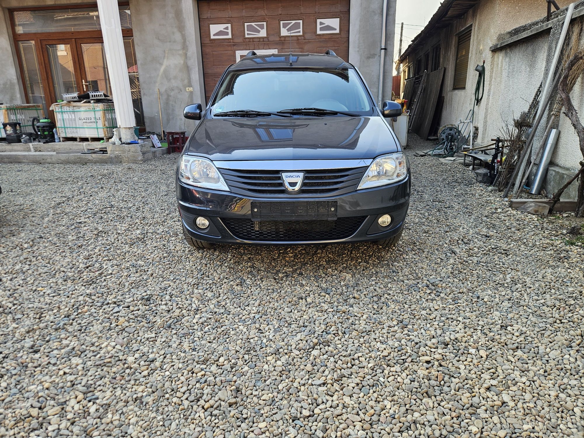Dacia Logan mcv 7 locuri 1.6 16v laureate 2010 Climă