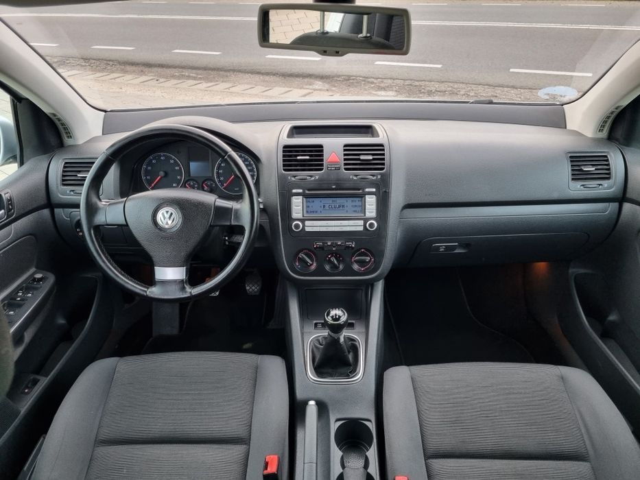 Vw Golf  5  1.4 MPI 80 CP