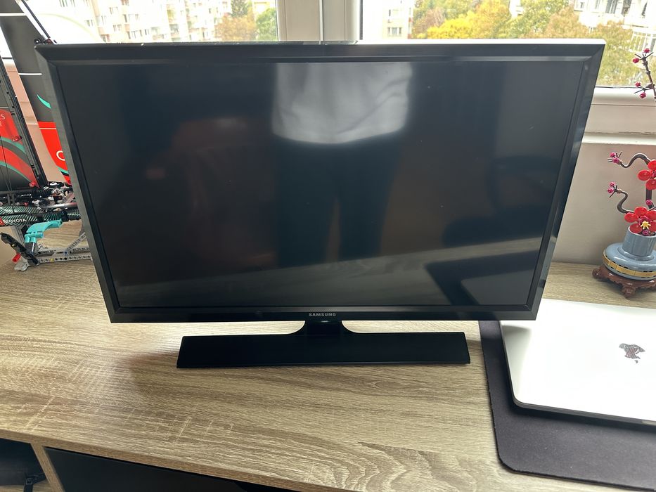 Телевизор samsung 24 inch