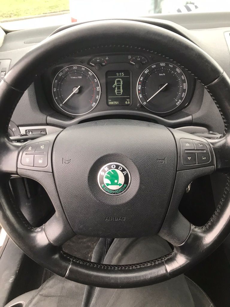 Skoda octavia 2,RATE FIXE, 20 tdi 140cp,scaune încălzite, climatronic