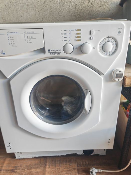 Пералня със сушилня Hotpoint
