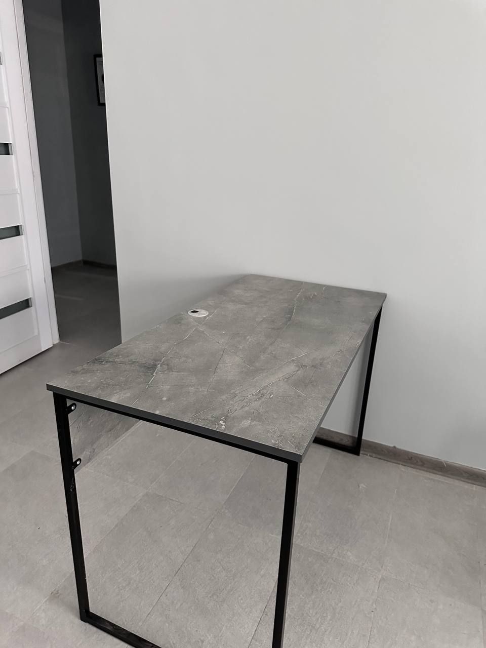 Loft Stol va stullar