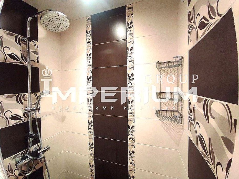 100кв.м. Тристаен апартамент под наем в района на Гръцка махала, гр.