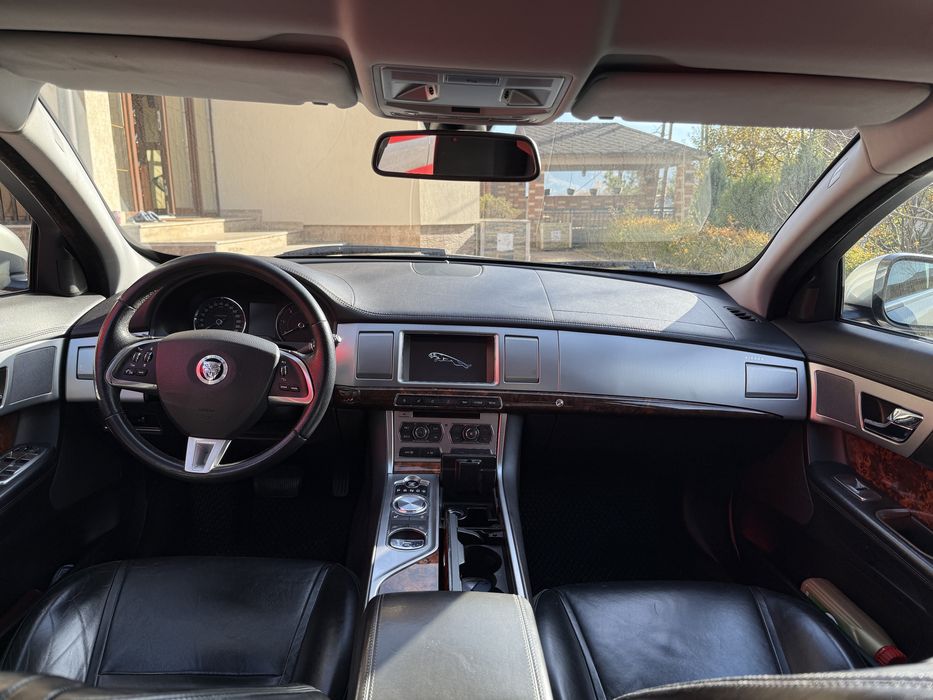 Jaguar xf 3 l diesel