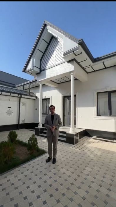 Uchastka sotiladi yengi toshmi tarafda