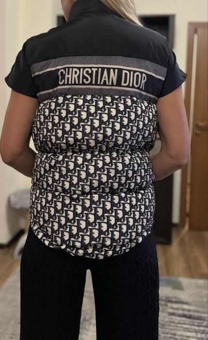 Елек Dior и Якета на Moncler Оригонални