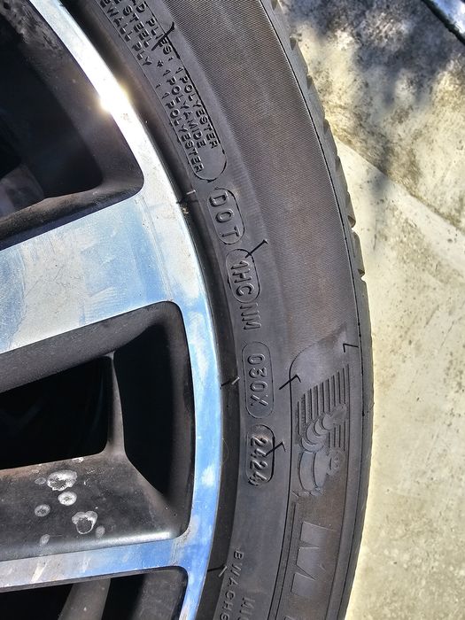 Jante Nissan cu cauciucuri Michelin