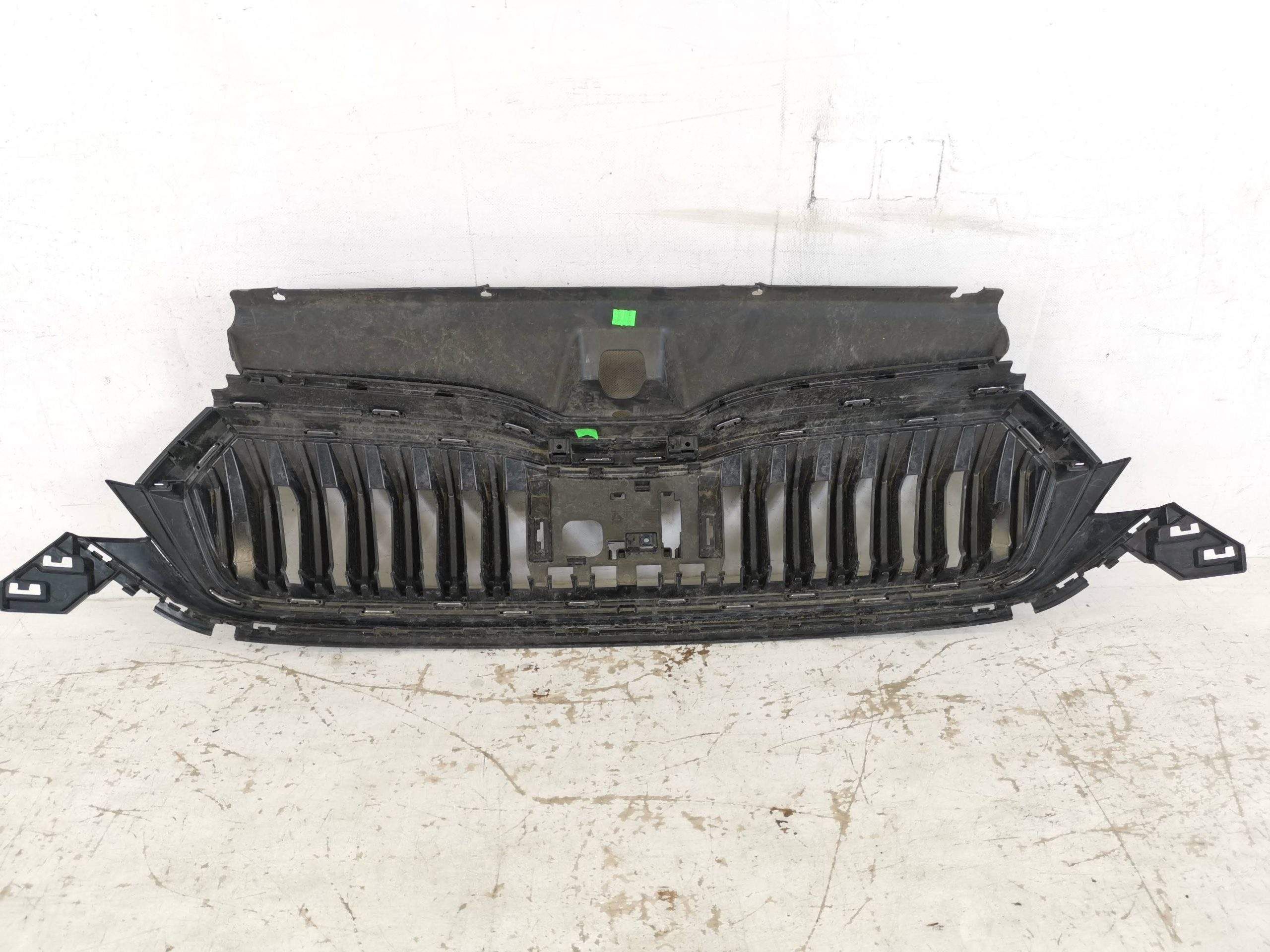 Решетка на радиатора Шкода Октавия 4 / Skoda Octavia 4 [ - ] Оригиналн