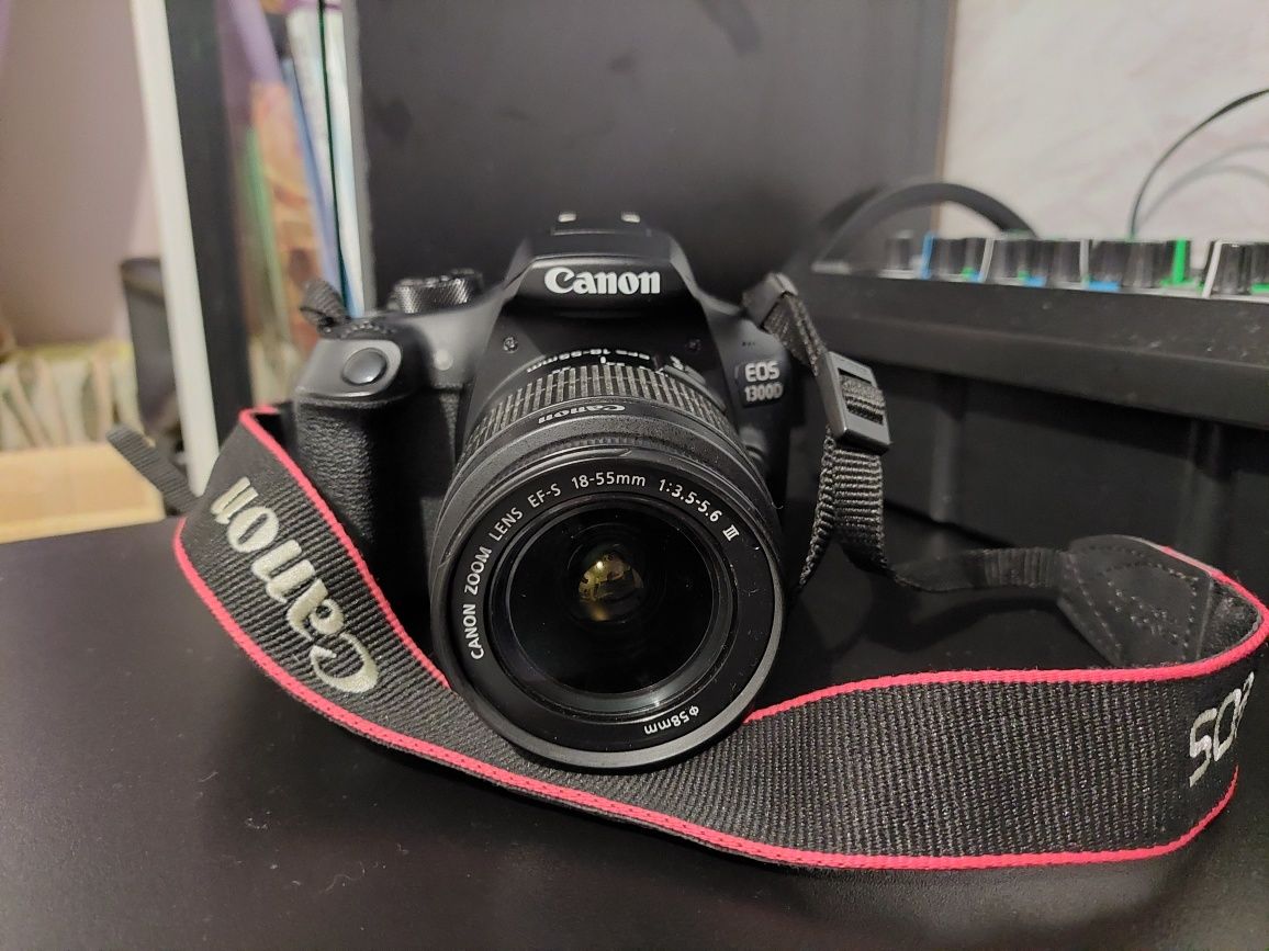 DSLR фотоапарат Canon EOS 1300D