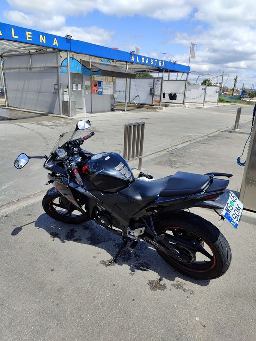 Honda Cbr125R potrivit pentru A1