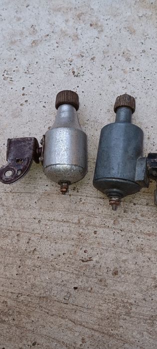 Doua dinamurii bicicleta