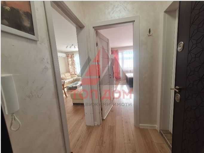 Дава се под наем Двустаен апартамент в Варна, Бриз - 70 кв.м за 612 € - Снимка #1