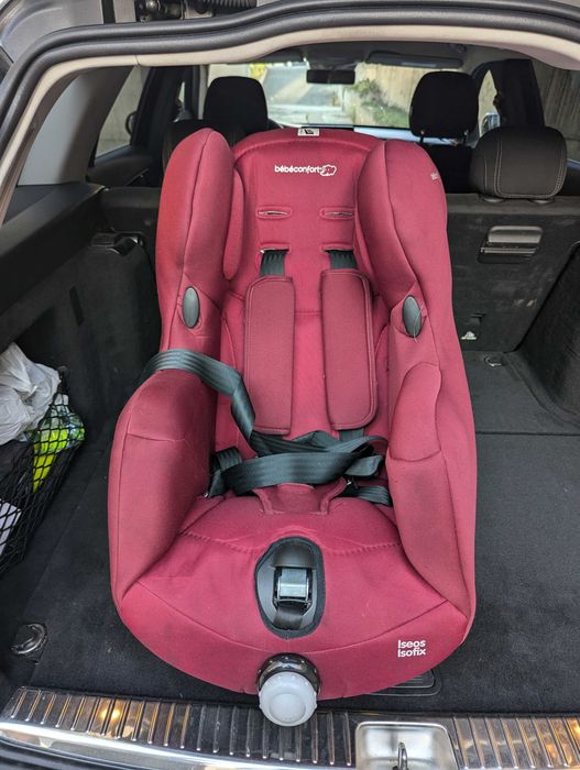 Столче за кола Bebe Confort (9-18кг) ISEOS IsoFix