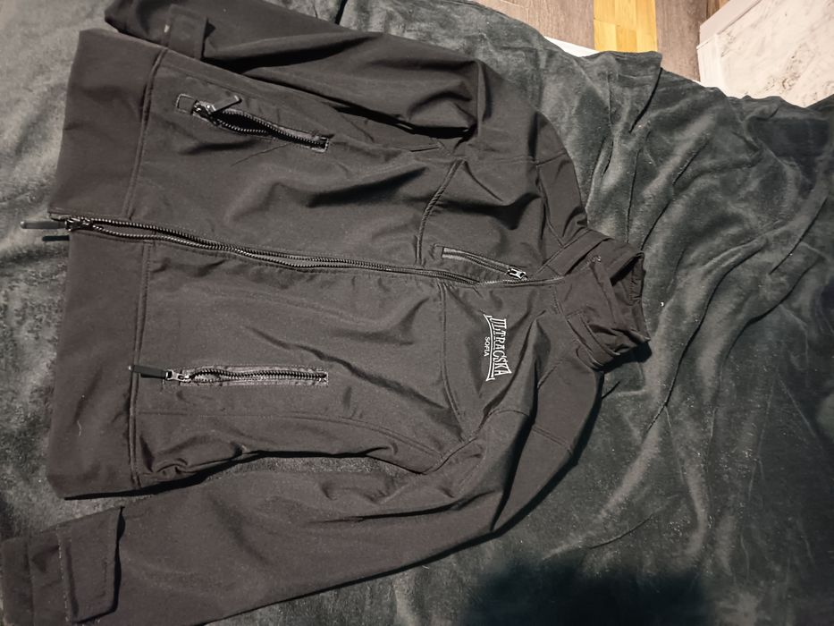 Яке на ultracska