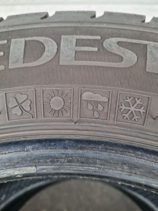 Всесезонни гуми за Бус 2 броя VREDESTEIN Comtrac2 215 65 R15C дот 1222