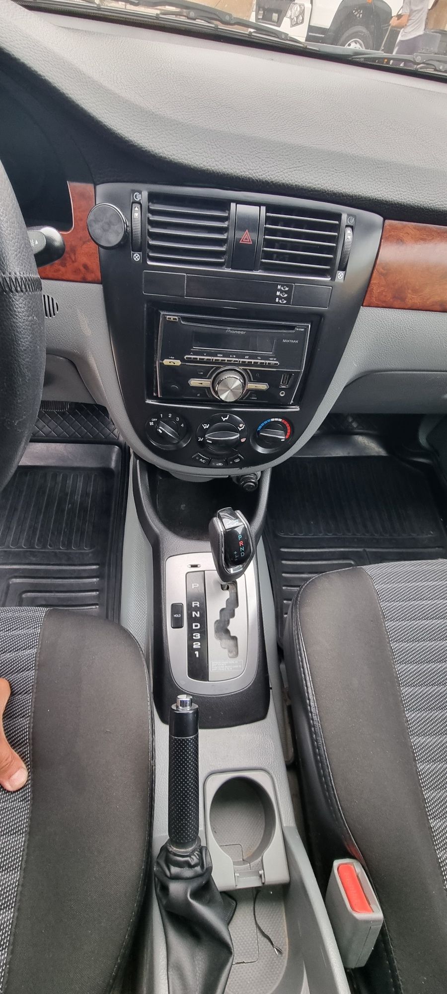 Lacetti 1.8 автомат